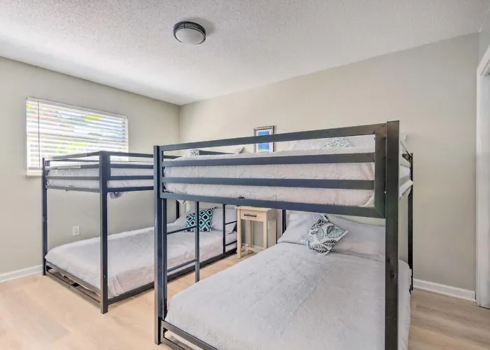 Family Home With Private Pool And Fenced Yard!