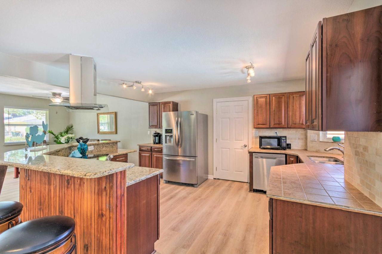 Family With Private Pool And Fenced Yard! Holiday home Fort Walton Beach