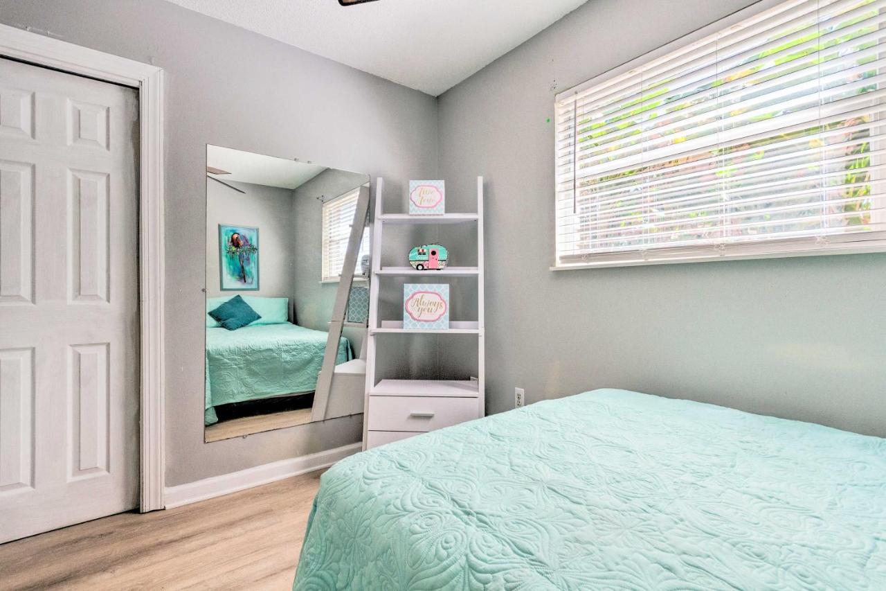 Family With Private Pool And Fenced Yard!