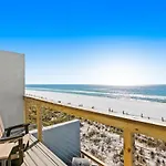Beachside Kisses