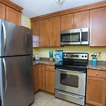 375 Bluefish Unit 303