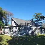 Dream House With Capacity Of 23 People