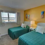 El Matador 447 - Gulf Front With Beautiful Views Of The Gulf And Pool