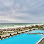 Glorious Gulf-Front Condo At Waters Edge Sleeps 8