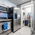 Fantastic 2 Bedroom Premium Waterscape A513 The Octopus Garden