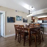 Gorgeous Gulf And Courtyard Views Rise Above It All Waterscape A612