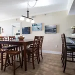Gorgeous Gulf And Courtyard Views Rise Above It All Waterscape A612