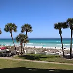 El Matador 427 - Gulf Front With Views Of The Gulf And Pool - Includes Seasonal Beach Service!