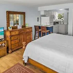 Cozy Little Beachfront Studio Condo - Walk Out Your Back Door To The Beach!