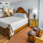 Cozy Little Beachfront Studio Condo - Walk Out Your Back Door To The Beach!