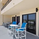 104 Surf Dweller By Alicia Hollis Realtor Rentals - Open March 23Rd For 4 Nights