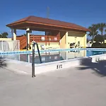 307 Surf Dweller By Alicia Hollis Realtor Rentals - Open March 16Th Week