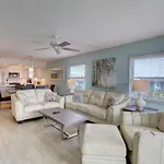 El Matador 140 - Fourth Floor Unit