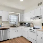 Bluefish 6 Paradise Oka Island 2Br Beauty