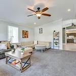 Family-Friendly Duplex 6 Mi To Fort Walton Beach!