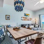 Pelican Isle 606