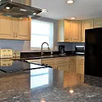 El Matador 239 By Alicia Hollis Rentals New Listing Open