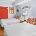 Smp 207- 3 Bedroom Beach Condo-2 Sets Of Beach Service!