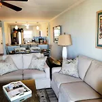 Beach Condo On Okaloosa Island Emerald Isle 6Th Floor 2 Bedrooms And Murphy Bed