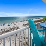 Islander 502 The Sea Glass Suite
