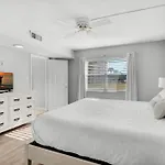 El Matador- Beachside Haven 210