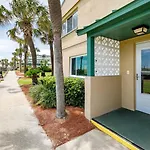 Seaspray Condos 117
