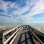 Destin West Gulfside 308 - Amazing Beach View - Free Beach Service!