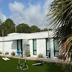 Livin Right Sail Loft: Pickleball, Basketball, Close 2 The Fun!
