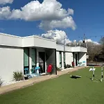 Livin Right Sail Loft: Pickleball, Basketball, Close 2 The Fun!