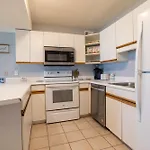 Aqua Villa 104