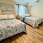 Beachfront Aqua Villa 403! Free Activities Included!