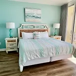 Beautiful Beach Front, Okaloosa Dreamin 404! Free Activities Included!