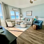 Beautiful Beach Front, Okaloosa Dreamin 404! Free Activities Included!