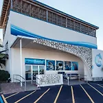 Pelican Isle 407
