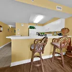 Pelican Isle 408