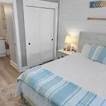 Ip510-Beautifully 3Bd Beachfront-Beach Service