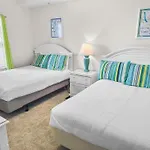Smp 402 - Large 3 Bedroom Beachfront Condo - Sleeps 10!