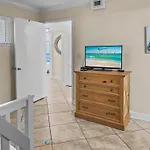 So 706 - Top Floor Updated 3Bdr Beachfront Condo!