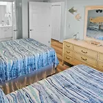 Smp 503 - Updated Beachfront - Free Beach Service!