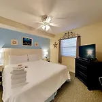 Pelican Isle #203