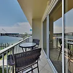 Palm Court Yacht Club #308