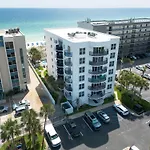 Dune Pointe 201
