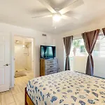 Pelican Isle 118