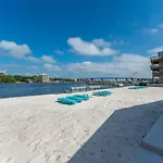 Beachfront Stay With Pool Access Bluefish 2