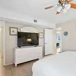 Aqua Villa 405