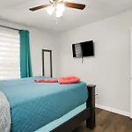 Ocean - 5 Bedroom Retreat With Pickleball, Arcade, Grill & Beach Access!