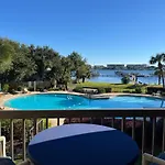 Cozy Waterfront Condo - Pb B215