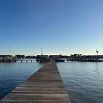 Cozy Waterfront Condo - Pb B215
