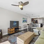 Beach Front Penthouse Stay Salty 602, Free Activities Included!