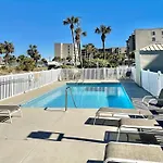 Beach Front, Resting Beach Face 4006, Free Activities Included!